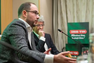 cris tim incepe in forta oferta pe bursa micii investitori au subscris deja jumatate din transa alocata 68f23b79cea86