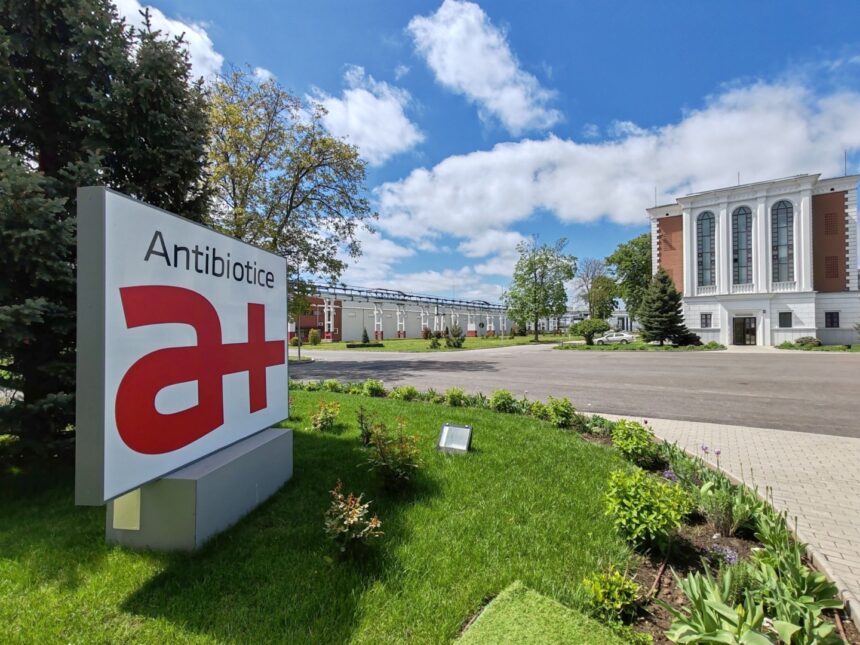 exporturile antibiotice iasi au crescut cu 66 in ultimii cinci ani presedintele nicusor dan incuraja recent diplomatia romaneasca sa ajute compania antibiotice iasi sa vanda mai mult 69048e5fadcd3