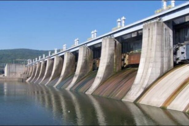 hidroelectrica si a crescut masiv achizitiile de energie din piata pentru necesarul propriilor clienti productia proprie ramane scazuta 690252b6792c7