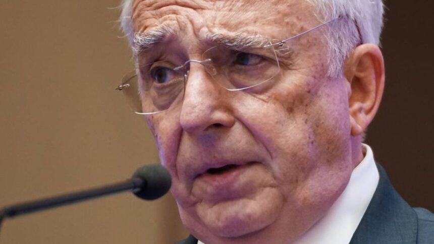 isarescu despre scandalul pensiilor nu se confisca nimic pensiile nu sunt depozite bancare 68de85af43b1e