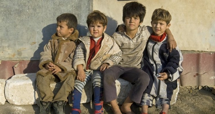 oficial romania este cea mai saraca tara din uniunea europeana peste 17 din populatie e afectata fata de doar 18 in slovenia raport 68e3ce69eec00