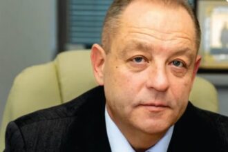 salrom se lauda ca a finalizat construirea parcului fotovoltaic de partestii de jos judetul suceava conducrea sns nu uita cu acest prilej sa isi continue rafuiala cu ministrul miruta 68ee5d4c78892