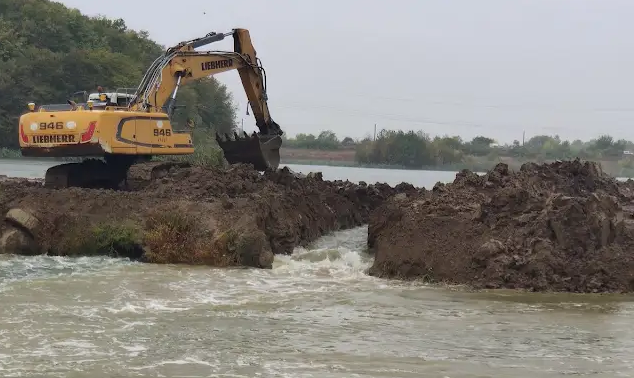 video autostrada bucurestiului a0 umb contra furtunii dezlantuite in zona lacului cernica 68e5358f3e609