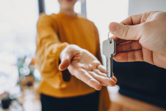 video topul oraselor cu cele mai scumpe locuinte cat costa in medie un apartament de 65 mp in marile orase mi se pare inadmisibil 68f4638b5393a