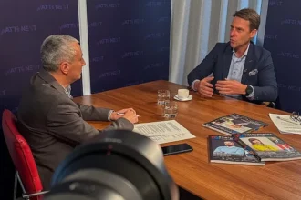 arhitectul cooperarii sebastian metz si jocul indelungat al increderii 6909ce665dc7c