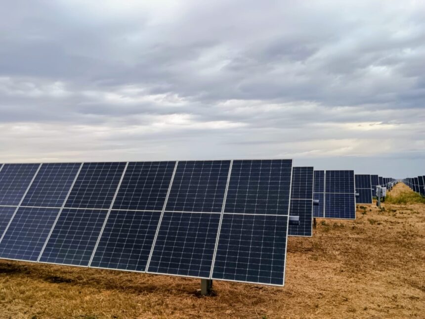 cati bani a platit statul roman pentru compensarea facturilor la energie si ce investitii se puteau face cu acesti bani pentru reducerea preturilor 691bfefa2aa4d