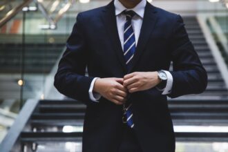 concedieri in masa in fuziunea unicredit alpha bank au plecat 1 100 mai pleaca 500 angajatii vizati si de ce sunt doua sindicate ce spune banca 6910f358ad820