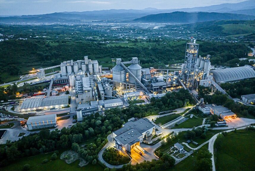 premiera in europa holcim primeste bani europeni pentru o instalatie de captare si stocare a carbonului la fabrica din campulung muscel 690b054122eae