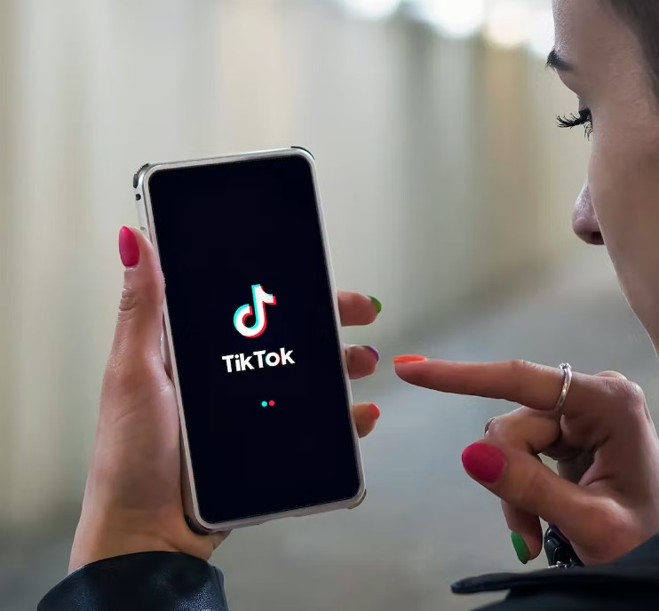 tiktok shop se extinde pe piata produselor de