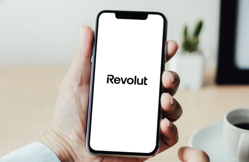 foto anunt de la revolut pentru toti clientii oferta fara precedent la credite personalizate calcul concret si cum accesezi oferta 694aaef2d91a4
