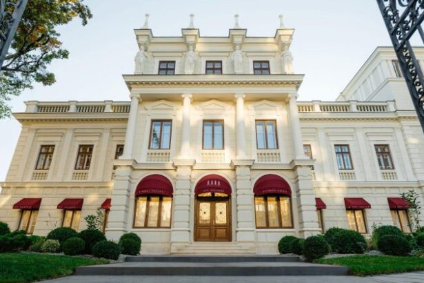 gucci revine in romania cu un magazin la bucuresti 69426b5a57522