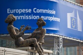 misiune incheiata cu succes comisia europeana a mutat o centrala termica din lituania in ucraina au fost organizate 149 de transporturi pentru 2 400 de tone de echipament 69495c5aad37d