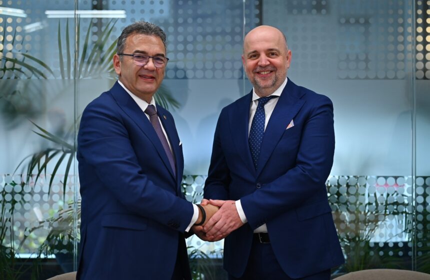 premiera in asigurari allianz tiriac preia campion broker intermediar de top 10 confirmare 6932c2afe1d5a