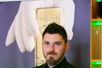 pretul aurului ar putea ajunge in 2026 la 5 300 de dolari uncia 2025 ramane un an cu crestere istorica de 60 a randamentelor victor dima tavex 694be1eca1624