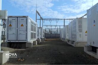 record clujenii de la nova power and gas au instalat cea mai mare baterie de stocare a energiei din romania de 400 mwh si au dublat dintr o data capacitatea tarii 6932f4f8091f2
