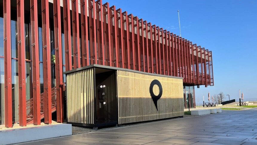 s a deschis primul magazin complet robotizat din romania e facut de romani si este non stop video 693155e13aecd