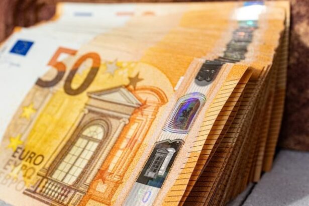 chiar se schimba banii declaratia unui inalt oficial din europa 695cf2b0a999f