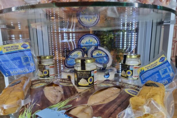 foto romania e prezenta si in acest an la expozitia saptamana verde de la berlin printre produsele prezentate se numara magiunul de topoloveni carnatii de plescoi si telemeaua d 696a8caa3dd1a