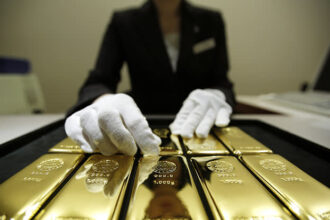 inca un an de recorduri pentru aur in 2026 cat va mai creste pretul metalului galben analiza 695fc00ba4e76