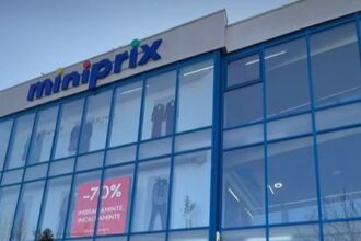 miniprix din militari celebru magazin de haine cu preturi mici din capitala se inchide dupa 19 ani pe piata 69732c471df90