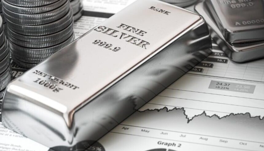 noul aur este argintul record pentru metalul alb pentru prima data in istorie a depasit pragul de 60 de dolari pe uncie si cresterile continua 695a2c9d48eac