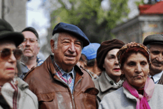 premiera se lanseaza prima asigurare speciala pentru varstnici ce beneficii ofera 697a2523da9fe