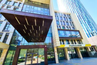 raiffeisen acumulare a atins borna de 130 000 de clienti asigurati cu pensii facultative si 400 de milioane de lei fonduri 6977244829c1e