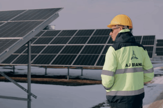 romanii de la aj brand au terminat anul trecut cu afaceri de 120 de milioane de euro de 5 ori peste anul precedent incep anul 2026 cu un portofoliu de proiecte de 2 100 mw 695aa4f7dc455