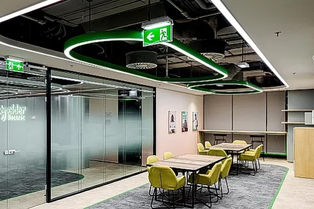 schneider electric romania mizeaza pe crestere in 2026 dintr un nou sediu smart in globalworth campus din bucuresti 696900b497017