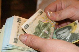 veste mare pentru guvernul bolojan statul se imprumuta in sfarsit mai ieftin dobanda platita bancilor a scazut cu aproape 14 696e9e81b61aa