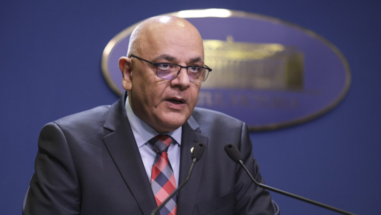 video raed arafat mii de persoane din alba si hunedoara sunt inca fara curent electric problemele cu apa au fost rezolvate 695be3ac48578