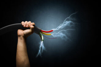 bolojan a gasit vinovatii pentru criza din energie baietii destepti sunt de vina in mare parte pentru blocajele din sistem 698f21c12ca56