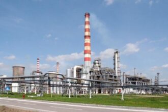 guvernul introduce supravegherea extinsa pentu rafinaria petrotel benzinariile lukoil si perimetrul offshore trident 698cada0d8119