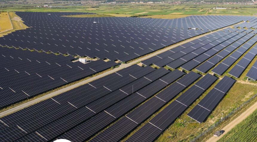 hidroelectrica va avea un nou parc fotovoltaic de 9 mw va fi construit de romani si va fi gata peste un an 699734efa03a9