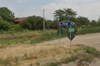 cea mai veche linie de cale ferata din romania se re inchide din 16 martie se asigura transbordarea calatorilor cu microbuze cfr sa 69b197790dc41