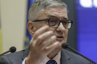 exclusiv daniel daianu daca razboiul din orientul mijlociu se prelungeste pietele pot innebuni iar bugetele statelor vor fi date peste cap 69afe2fa43608