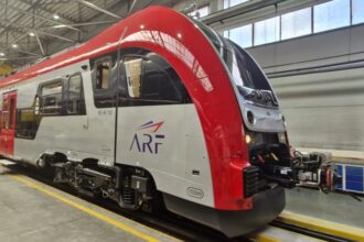 foto tren de lung parcurs produs de pesa pentru romania surprins in teste la constanta 69b9b8df1c9cd