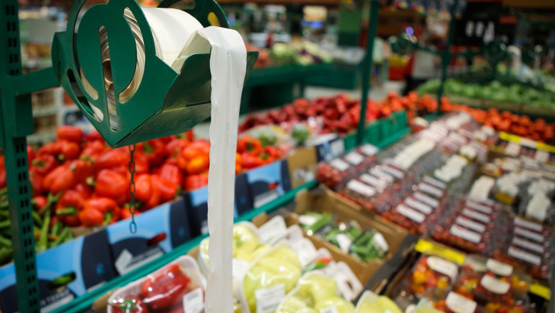 ministrul agriculturii solicita consiliului concurentei sa verifice adaosurile care apar pe traseul dintre fermier si consumator 69b4586d2df7a