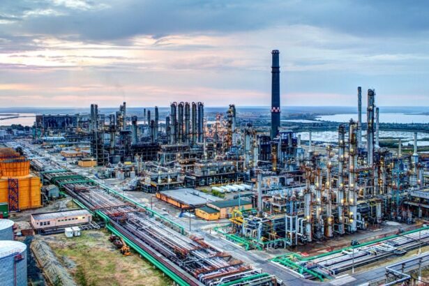 oficialii petromidia amintesc ca rafinaria este in revizie programata asa cum au anuntat in februarie rompetrol si a facut stocuri de carburanti 69b284299cdaf