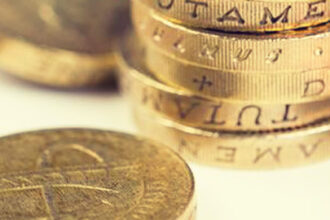 one in seven uk high street shops went cashless in last year survey 69ad1e6ac24ab