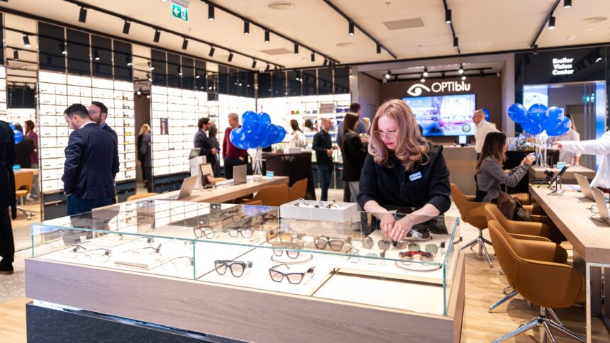 optiblu redeschide magazinul din galeria feeria baneasa shopping city si aduce in premiera in romania un nou concept de retail de optica 69bd95bde9610