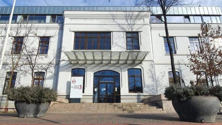 primaria sectorului 3 organizeaza o licitatie pentru cumpararea si montarea a 40 de statii de incarcare 69b532ed9eab4