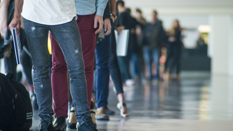 rata somajului a crescut la 63 in romania in ultimul trimestru din 2025 aproape 30 dintre tineri nu au un loc de munca 69b7cbfb8d73e