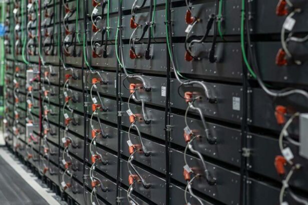 se pregateste o baterie de stocare a energiei de mare capacitate in vestul romaniei 1 200 mwh in judetul arad 69ac43992177d