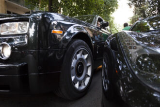 video biris despre controalele anaf la firme si patroni masinile de sute de mii de euro fara venituri declarate sunt varful icebergului 69b150b27191e