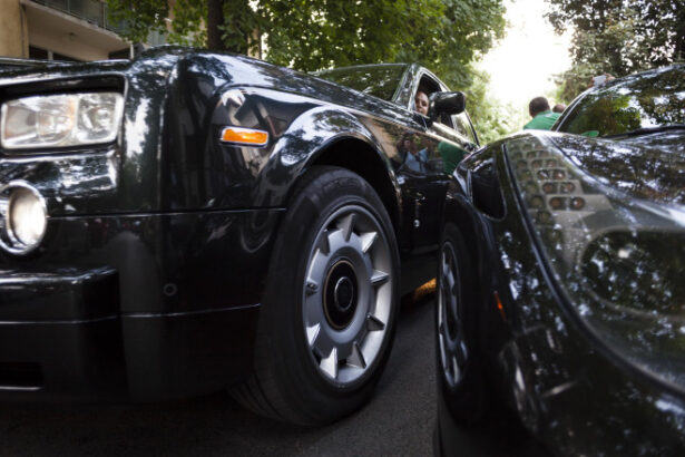 video biris despre controalele anaf la firme si patroni masinile de sute de mii de euro fara venituri declarate sunt varful icebergului 69b150b27191e