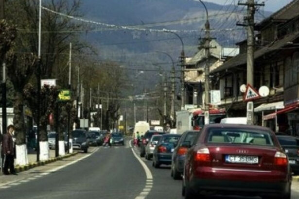 video pericol pe dn1 un zid din apropierea primariei comarnic sta sa se prabuseasca pe sosea ce spun autoritatile 69ae951a015a7