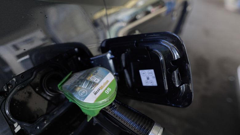 video preturi ridicate la pompa consiliul concurentei nu vede nimic suspect bogdan chiritoiu scumpirile vin din criza internationala 69b9a0b335448