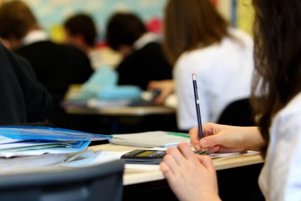 nuclearelectrica si universitatea valahia infiinteaza programul de masterat tehnologii avansate pentru industria nucleara 69e223aab9936