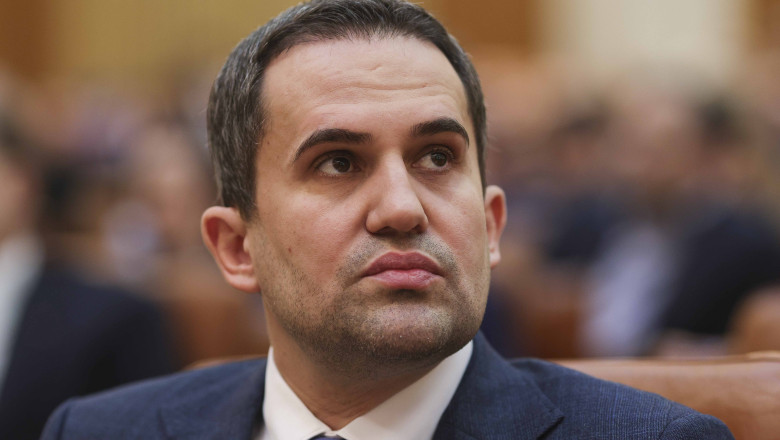 video ciprian serban nu mi se pare potrivit sa vinzi o companie de stat care functioneaza ce spune despre viitorul tarom 69ef9ddcc6c1e